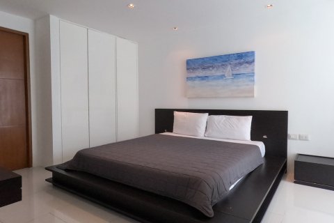 Apartamento de 385 dormitorios en Pattaya, Tailandia № 130408 - foto 14
