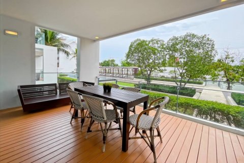 Condo à Hua Hin, Thaïlande, 2 chambres  № 124422 - photo 4