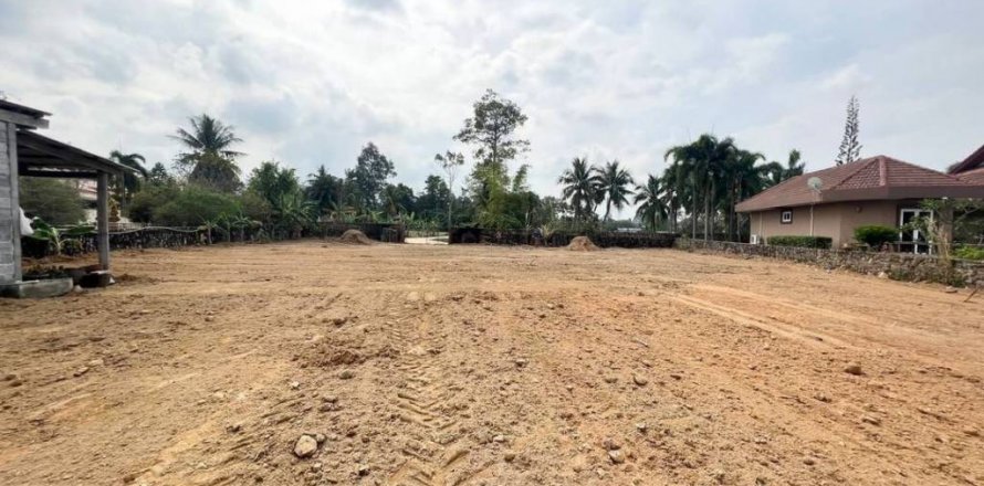 Terreno en Sattahip, Tailandia № 124423