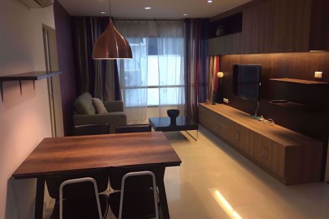 Condo à Watthana, Bangkok, Thaïlande, 2 chambres  № 77112