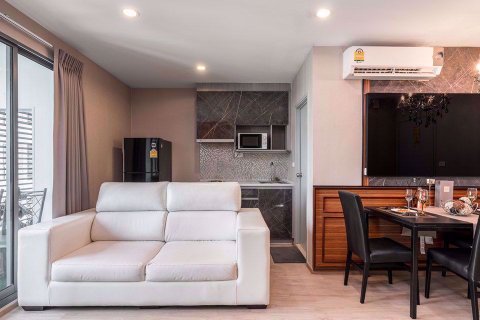 Condominio de 2 dormitorios en Bangkok, Tailandia en Ideo Wutthakat  № 78419