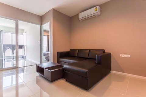 Condo à Bangkok, Thaïlande, 1 chambre à Aspire Sukhumvit 48  № 77711