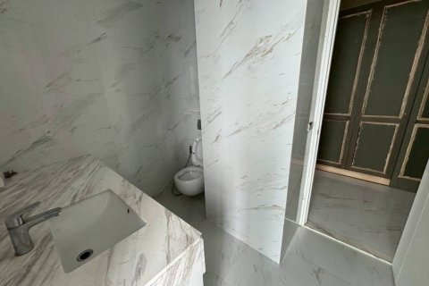Ático de 4 dormitorios en Bang Kho Laem, Bangkok, Tailandia № 132396 - foto 2