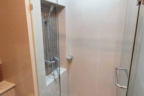 Condominio de 2 dormitorios en Bangkok, Tailandia № 132392 - foto 8