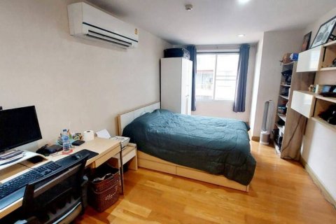 Condominio de 2 dormitorios en Bangkok, Tailandia № 132392 - foto 10