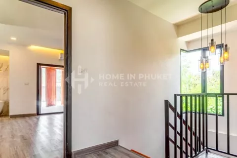 Casa de 4 dormitorios en Phuket, Tailandia № 131285 - foto 11
