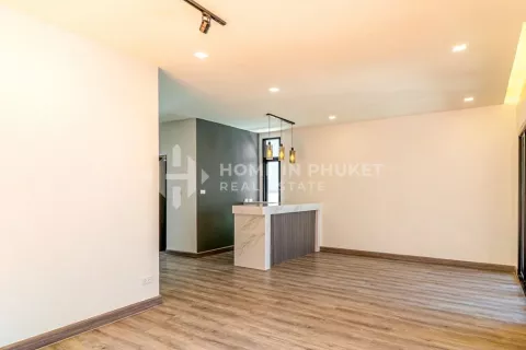 Casa de 4 dormitorios en Phuket, Tailandia № 131285 - foto 4