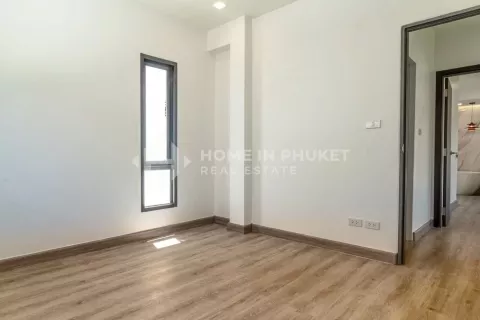 Casa de 4 dormitorios en Phuket, Tailandia № 131285 - foto 17