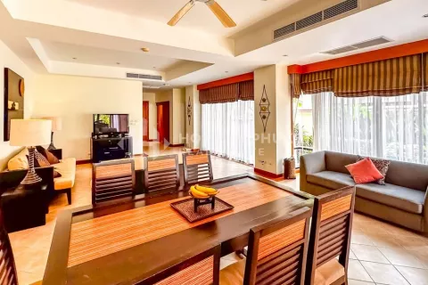 Casa de 3 dormitorios en Phuket, Tailandia № 131284 - foto 5