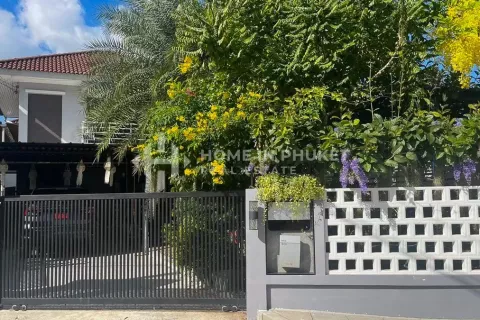 Casa de 3 dormitorios en Kathu, Tailandia № 131286