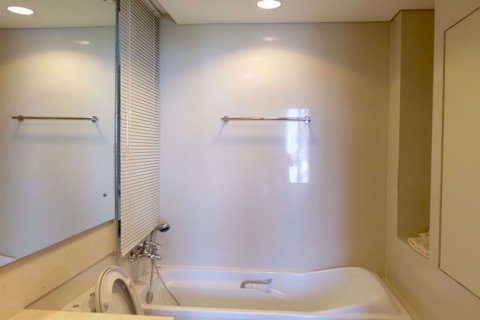 Condominio de 3 dormitorios en Khlong Toei, Bangkok, Tailandia № 76838 - foto 14