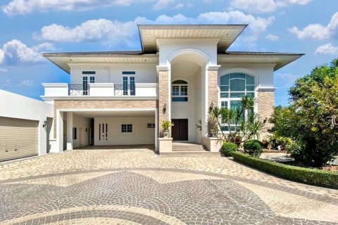 Casa de 4 dormitorios en Pak Kret, Tailandia № 124864