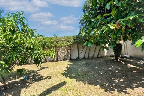 Casa de 4 dormitorios en Pak Kret, Tailandia № 124864 - foto 10