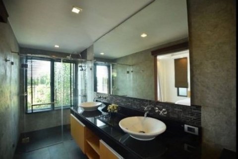 Chalet de 3 dormitorios en Phuket, Tailandia № 132442 - foto 7