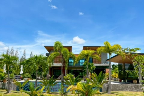 Chalet de 5 dormitorios en Hua Hin, Tailandia № 132443 - foto 4