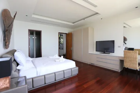 Chalet de 3 dormitorios en Phuket, Tailandia № 107729 - foto 21