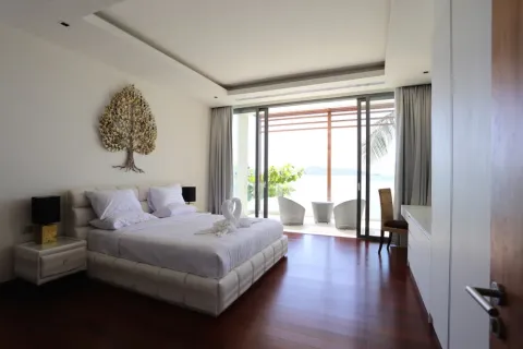 Chalet de 3 dormitorios en Phuket, Tailandia № 107729 - foto 15