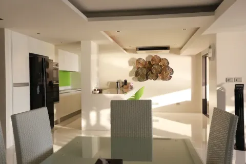 Chalet de 3 dormitorios en Phuket, Tailandia № 107729 - foto 4