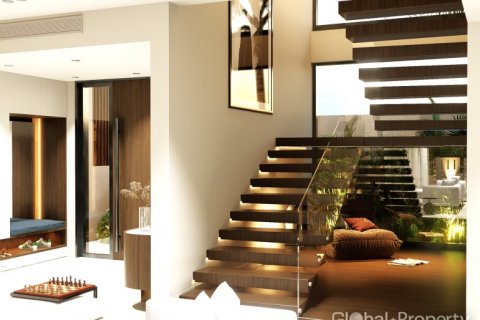 Casa de 5 dormitorios en Pattaya, Tailandia № 104570 - foto 17