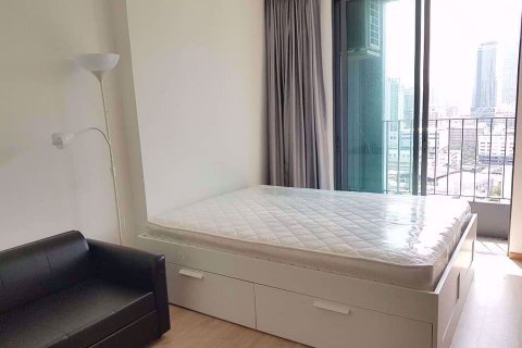 Studio in the Condo in Bang Rak, Bangkok, Thailand № 104573