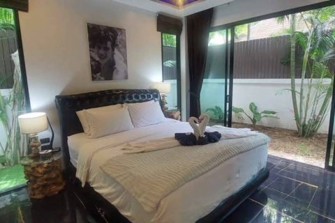 Chalet de 4 dormitorios en Phuket, Tailandia № 132478 - foto 8
