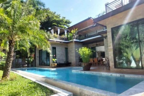 Villa in Phuket, Thailand 4 Schlafzimmer № 132478