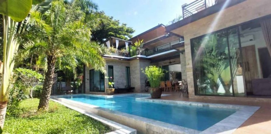 Chalet de 4 dormitorios en Phuket, Tailandia № 132478
