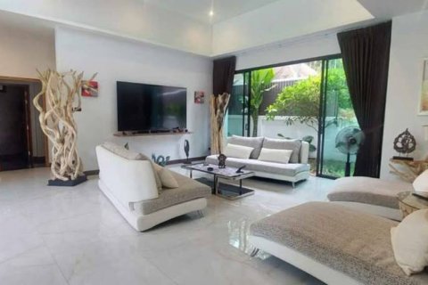 Chalet de 4 dormitorios en Phuket, Tailandia № 132478 - foto 4