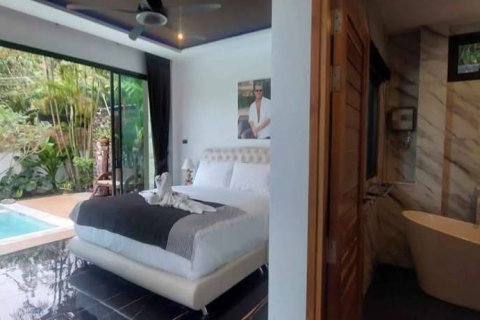 Chalet de 4 dormitorios en Phuket, Tailandia № 132478 - foto 10