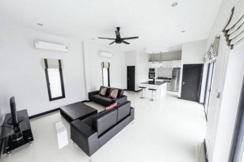 Chalet de 3 dormitorios en Pran Buri, Tailandia № 125792 - foto 3