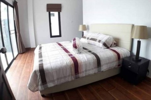 Chalet de 3 dormitorios en Pran Buri, Tailandia № 125792 - foto 9