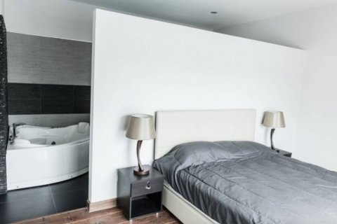Chalet de 3 dormitorios en Pran Buri, Tailandia № 125792 - foto 6