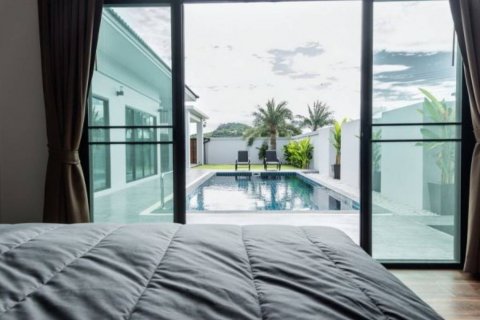 Chalet de 3 dormitorios en Pran Buri, Tailandia № 125792 - foto 7