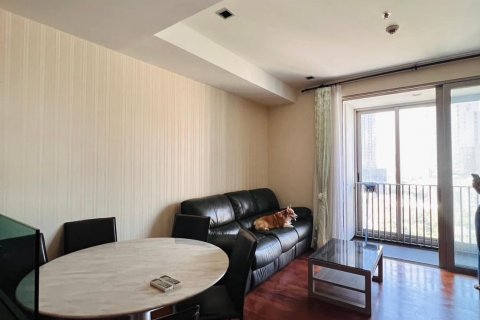 Condominio de 2 dormitorios en Khlong Toei, Bangkok, Tailandia № 124050