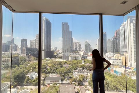 Condominio de 2 dormitorios en Khlong Toei, Bangkok, Tailandia № 124050 - foto 5