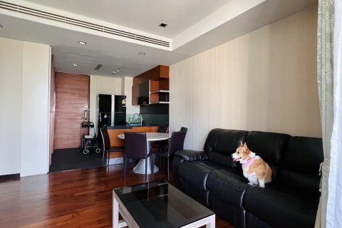 Condominio de 2 dormitorios en Khlong Toei, Bangkok, Tailandia № 124050 - foto 7