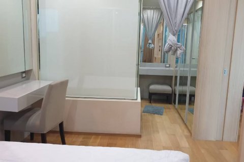 Condominio de 1 dormitorio en Ratchathewi, Bangkok, Tailandia № 124052 - foto 10