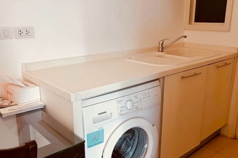 Condominio de 1 dormitorio en Ratchathewi, Bangkok, Tailandia № 132279 - foto 2