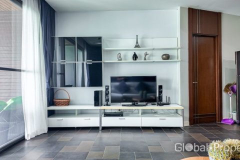 Condominio de 2 dormitorios en Pattaya, Tailandia № 132285 - foto 4