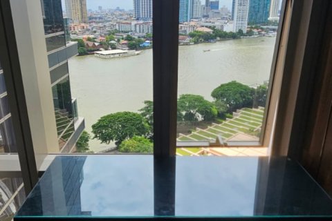 คอนโดมิเนียมในสาทร, กรุงเทพฯ, ประเทศไทย, 4 ห้องนอน № 132280 - รูปถ่าย 3