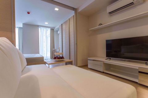 Condominio de 1 dormitorio en Watthana, Bangkok, Tailandia № 77035 - foto 3