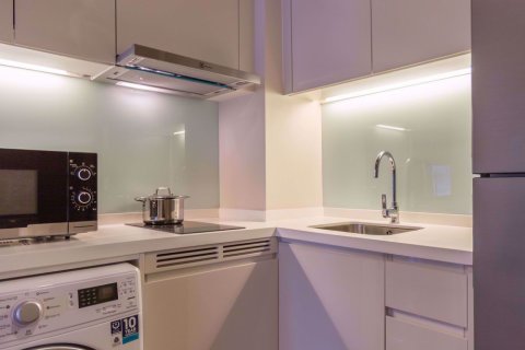 Condominio de 1 dormitorio en Watthana, Bangkok, Tailandia № 77035 - foto 9