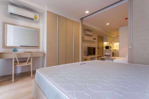 Condominio de 1 dormitorio en Watthana, Bangkok, Tailandia № 77035 - foto 13
