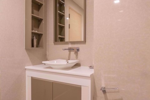 Condominio de 1 dormitorio en Watthana, Bangkok, Tailandia № 77035 - foto 11