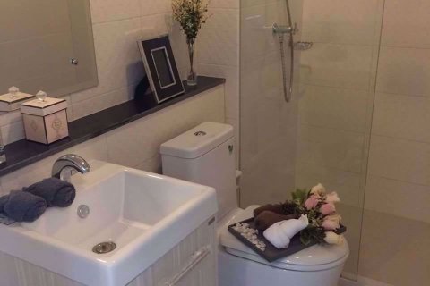 Condominio de 1 dormitorio en Bang Na, Bangkok, Tailandia № 77038 - foto 6