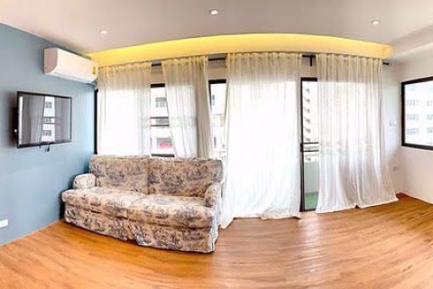 Condo in Khlong Toei, Bangkok, Thailand, 1 bedroom  № 77037