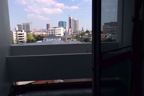 Condominio de 3 dormitorios en Watthana, Bangkok, Tailandia № 77039 - foto 9
