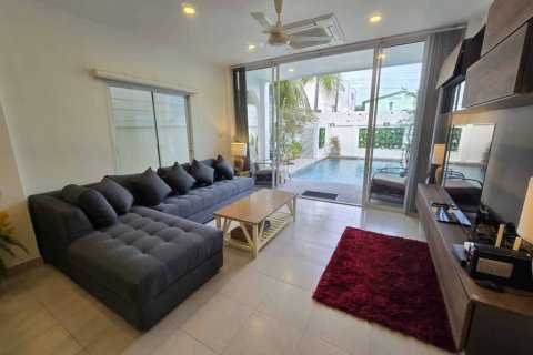 Chalet de 4 dormitorios en Kathu, Tailandia № 124389 - foto 9