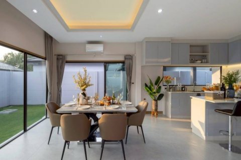 Villa in Pattaya, Thailand 3 Schlafzimmer № 124386 - Foto 8