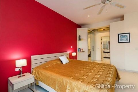 Condominio de 3 dormitorios en Pattaya, Tailandia № 81948 - foto 10